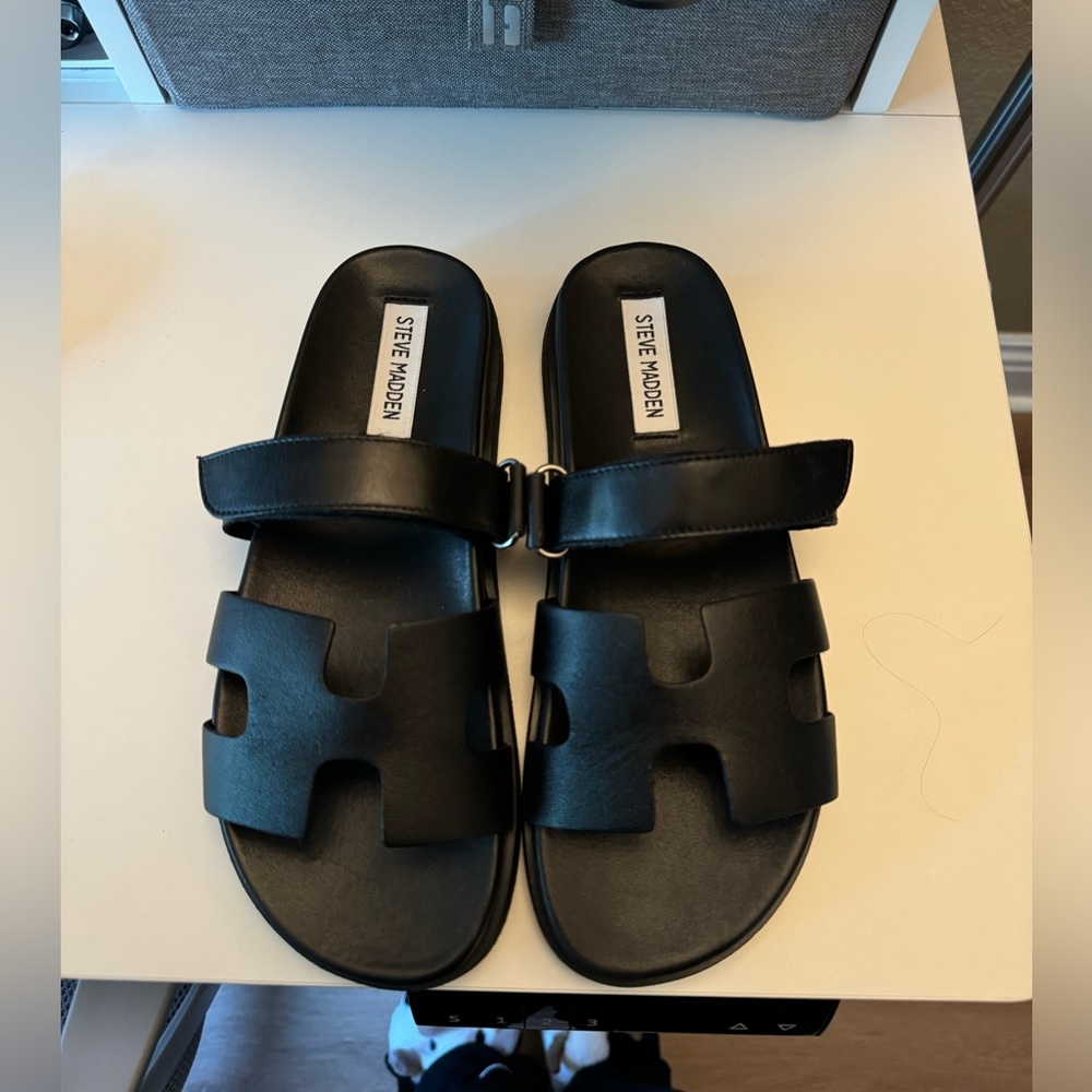 Steve Madden Black Sandals